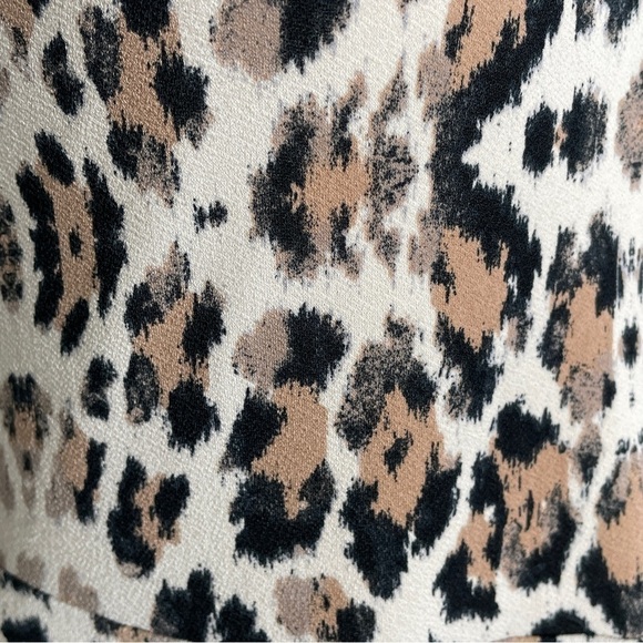 Kimchi Blue animal print dress with sheer panels NWT large - Picture 4 of 7